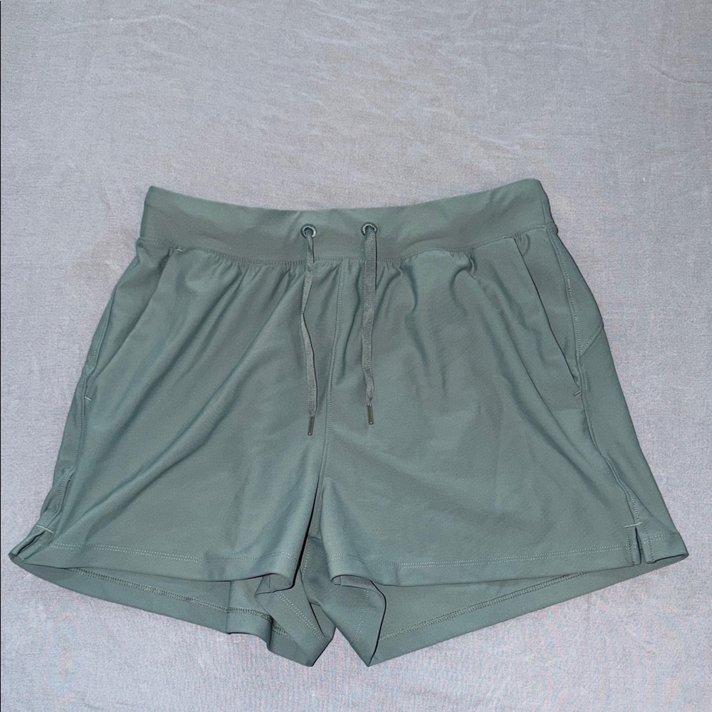 Old Navy High-Waisted PowerSoft Shorts [Underwater]